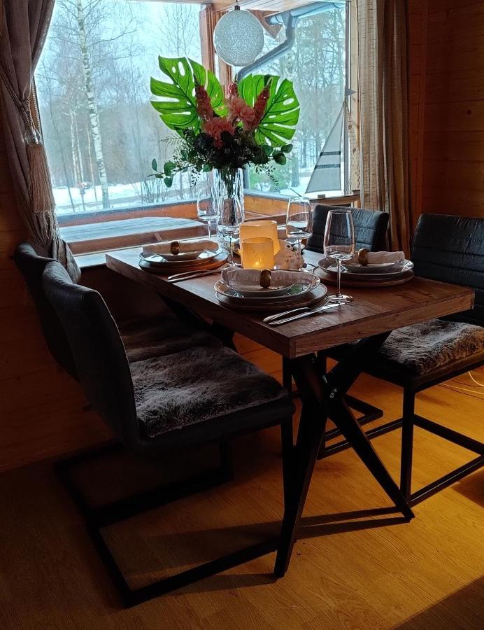 Chalet Holmen Uddevalla Exterior photo